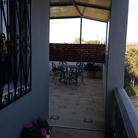 Almancil Hostel 호스텔