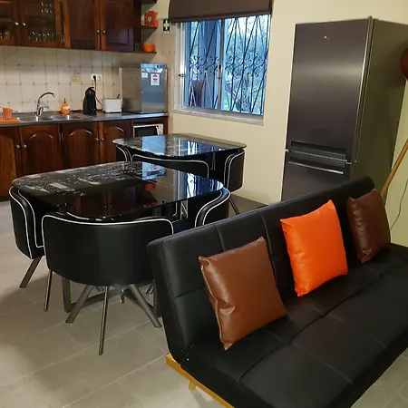 Almancil Hostel * المانسيل