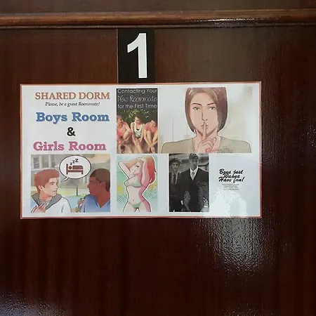 بيت شباب Almancil Hostel المانسيل