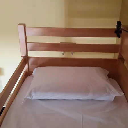 بيت شباب Almancil Hostel *