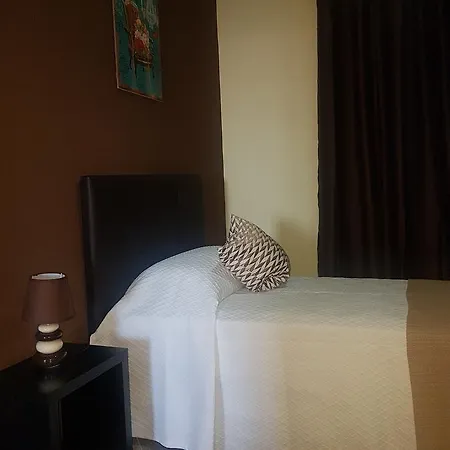 Almancil Hostel Hostal *