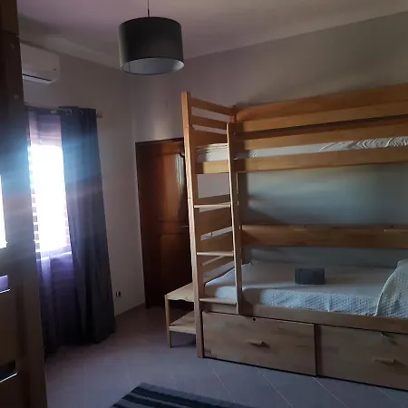 Almancil Hostel אכסניה אלמנסיל
